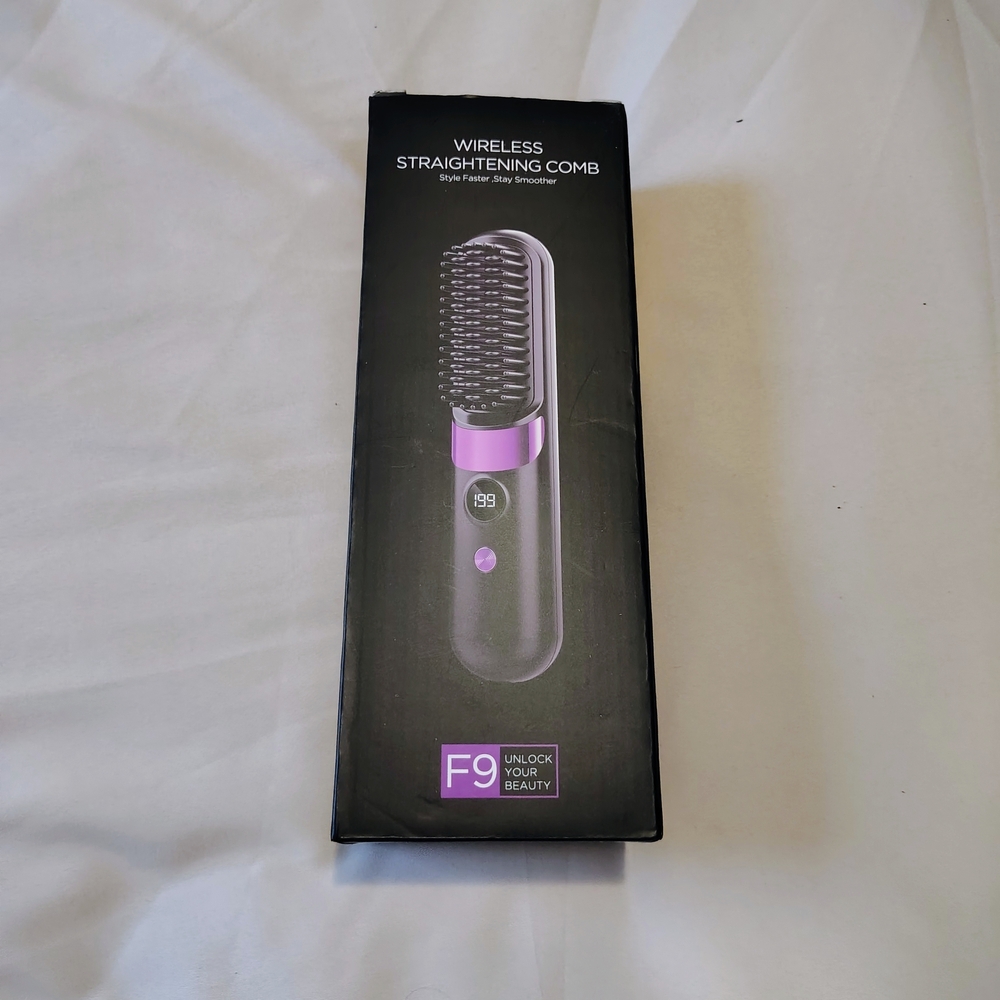 Wireless Hair Straightening Comb in Purple